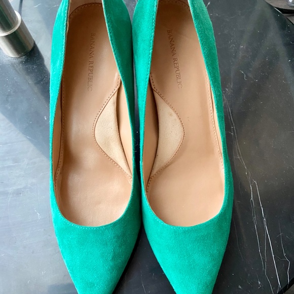 Banana Republic Green Madison 12Hour Pumps - Picture 4 of 4